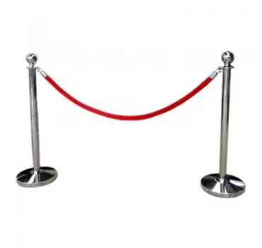 Аренда стойки ограждения с канатом