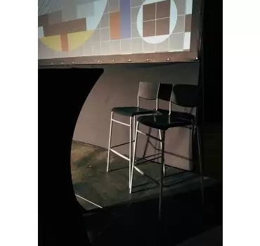 барные стулья для выступлений