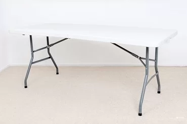 Пластиковый стол 180х74 см в аренду
